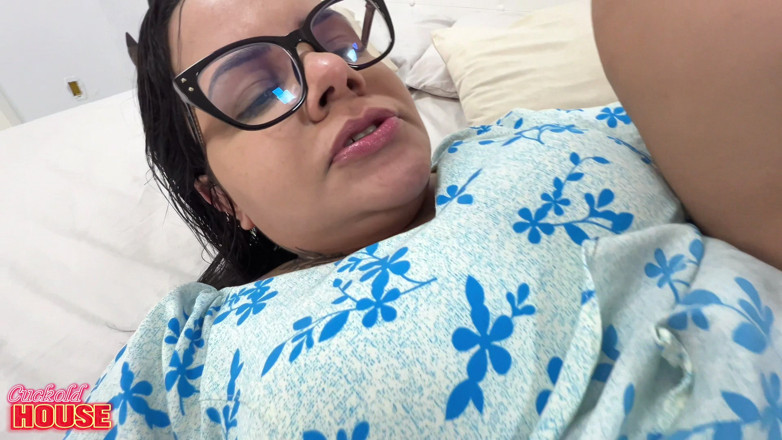 CuckoldHouse: Wanita matang berkahwin berkongkek dubur dalam pesta seks dengan kawan...