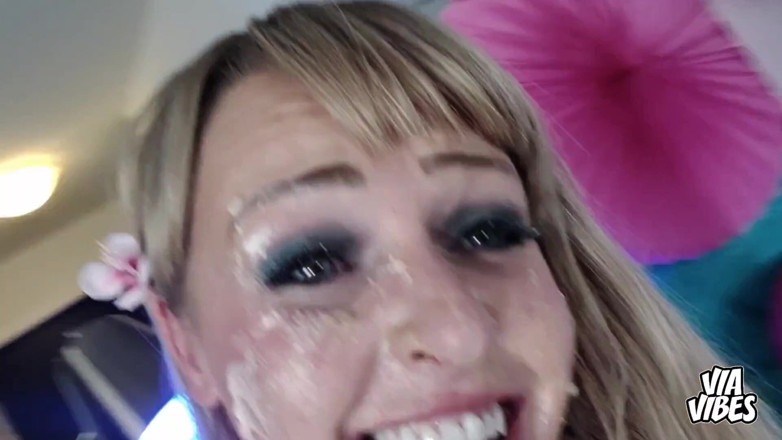 Via Vibes: Blonde MILF gets messy, sexy bitch deepthroats her hand