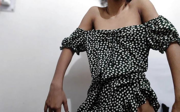desigirl93: Nữ sinh đại học Sri lanka Madhu móc cua âm hộ