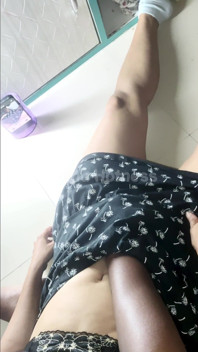 Chị kế thủ dâm âm hộ