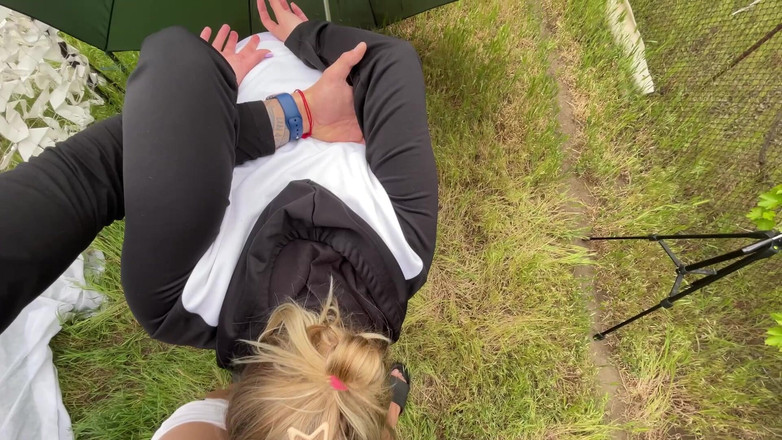 HotPrincessUA: 血統の束縛 - サブミッションとディープスロートのファンタジー