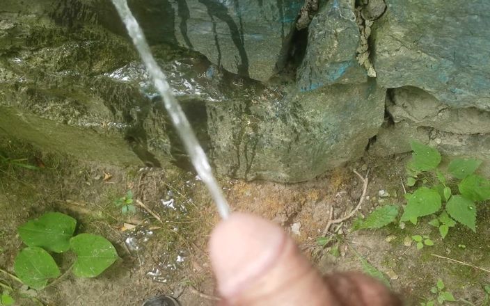 Edmanslol: I Had to Pee Really Bad