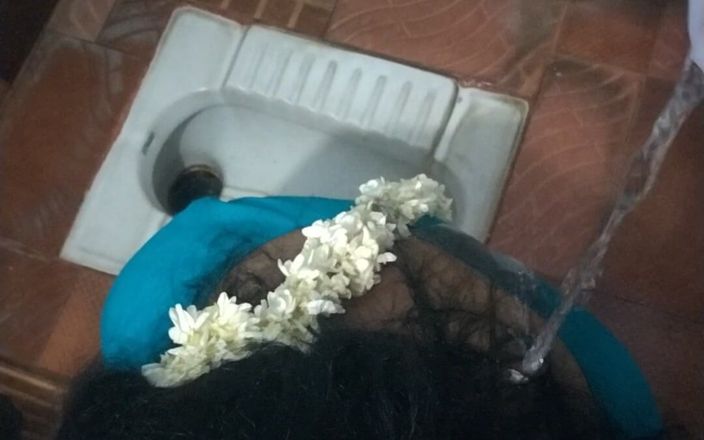 Benita sweety: Preludiu cu proprietarul casei la baie