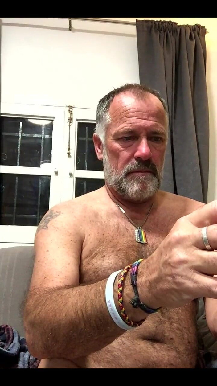 Daddybearvlc: Rozpoczął się stream