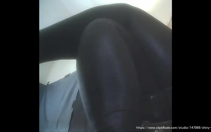 MisS Angel: Sexy Legs in My Thight Leather Pants