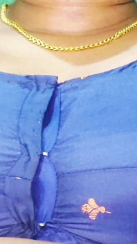 Gadis sange india lagi asik ngentot sama pacarnya dengan toket besarnya