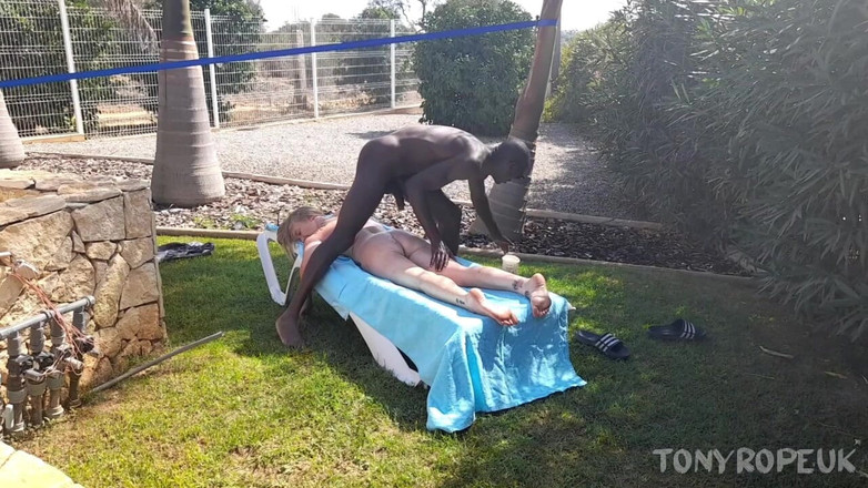 Tony Rope: Smyslná BBC masáž iii - Mackenzie stránka