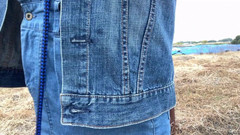 megu2002: Antrenament independent Nr. 34 Fustă strâmtă sutien suflecat, mers la vedere