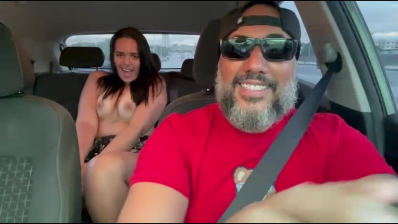 Lidi Ferrari: Saya meminta pemandu aplikasi Uber untuk meniduri vagina saya di...