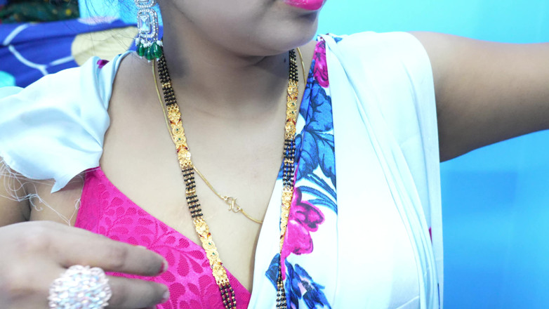 Nelam bhabhi: Desi Bhabhi masaż i seks analny sexy audio
