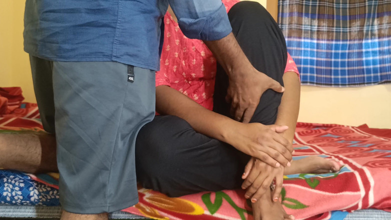 Wonder: Ilakkiya lagi asik dientot gaya doggy