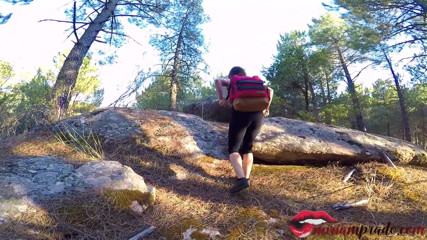 Miriam Prado: knullar utomhus och med mega cumshot på hennes bröst