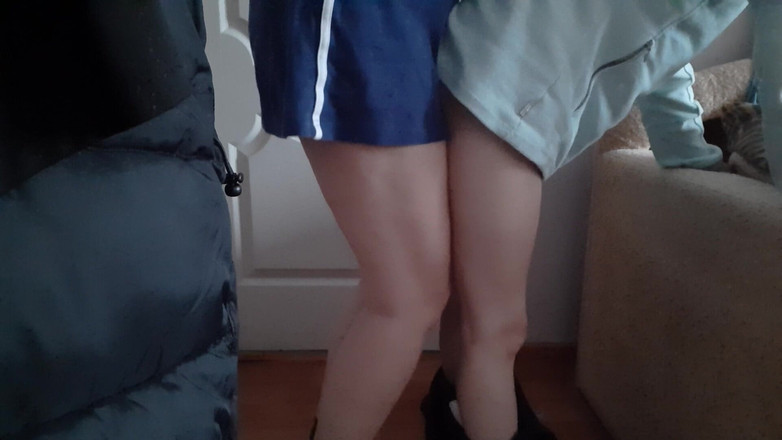 Lesbian-illusion: Scuoto e scopo mia moglie alla pecorina con una bottiglia