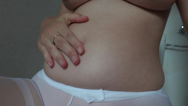 AmayaMori: Moja indyjska żona w białych pończochach pokazuje swój duży tyłek i...