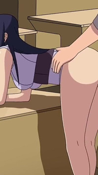 Hinata nimmt es von hinten im doggystyle