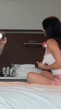 Sextape Aplastando Su Cuello Uterino - Apretado Coño Latino Vs Monstercock - Alexa Chains