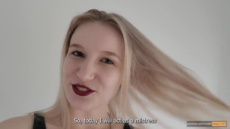 Stacy Starando: Femdom! Můj nevlastní bratr-kunda slouží mé kundičce a já stříkám...
