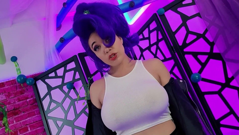 Little Puck: Slug-o-bots ! Futurama Leela Cosplay | Vidéo 1