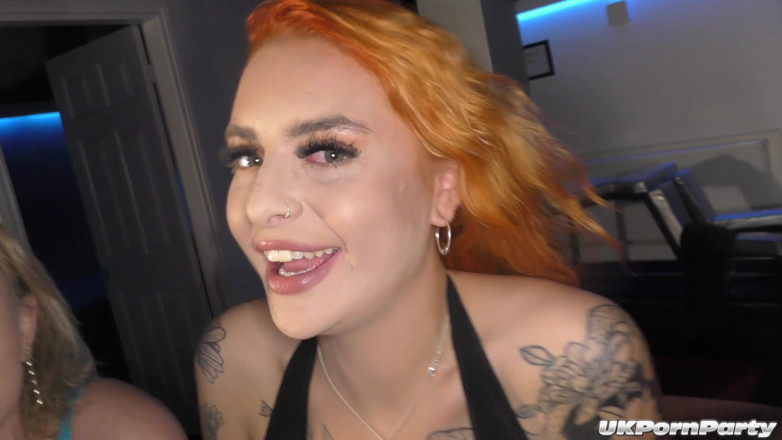 Gangbang team: Drei lustvolle stunner genießen einen gangbang