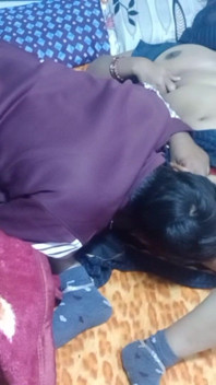 Molto bella indiana desi bhabhi che ha scopato con il suo ragazzo.