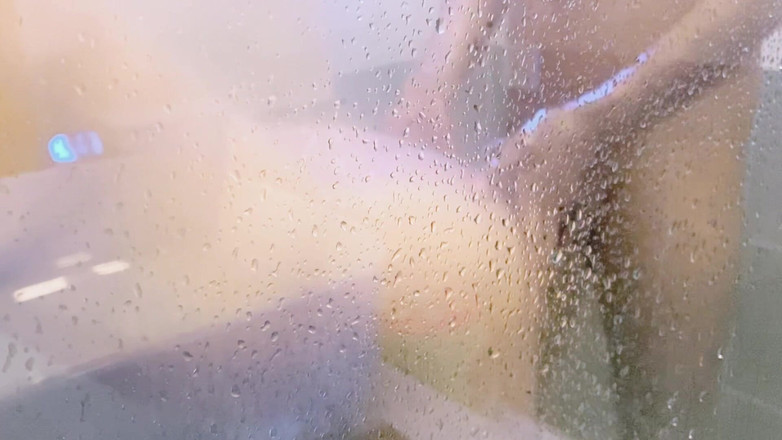 Linda Butt: Sex cu sora mea vitregă desi excitată