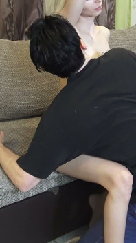 เลียรักแขนของมิสซี่!