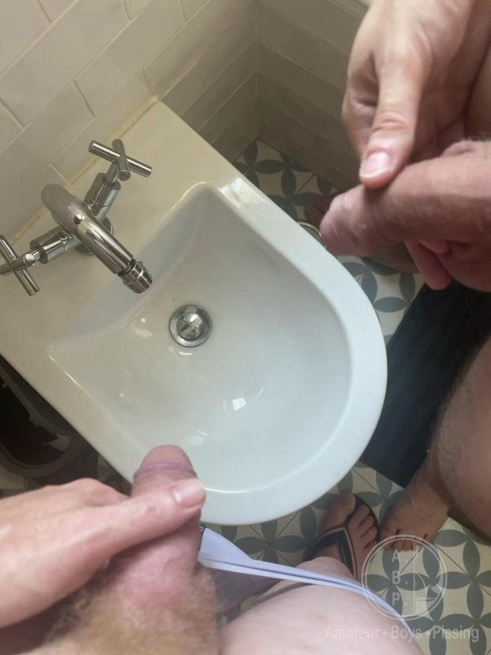 AmateurBoysPissing: Compilation (2 Scenes): Amateur Boys Pissing Together