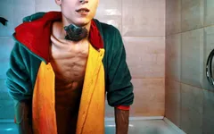 Dragon Kigurumi e giochi in bagno (sborra)