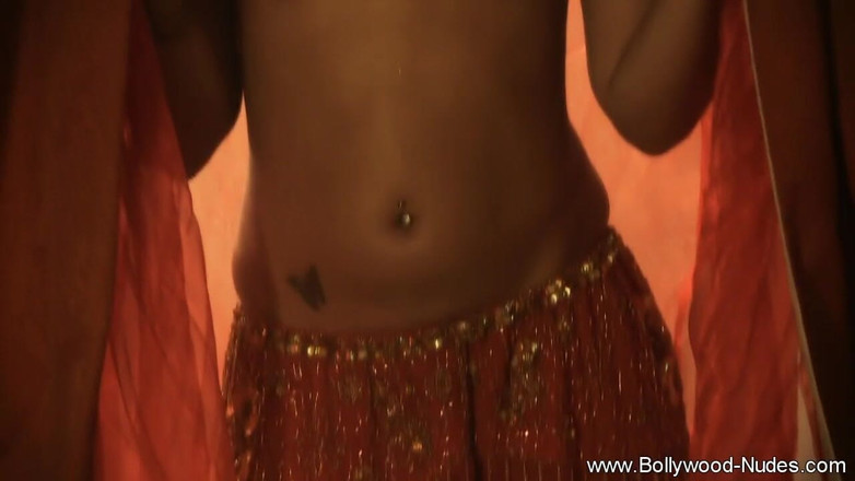 Bollywood Nudes: Çıplak vücudunu canlı hissediyor