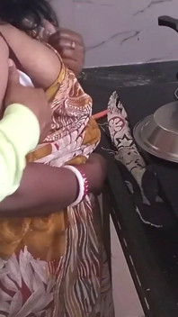Telugu Bhabhi eller Devar köksrum på jävla tid