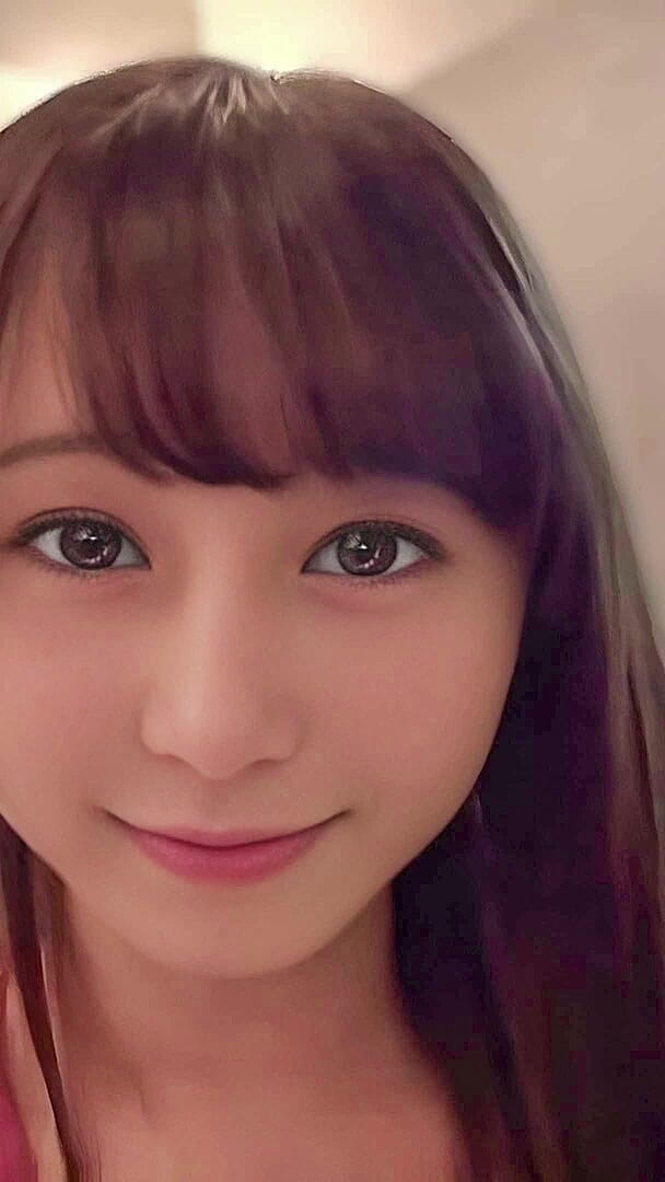 Apolix-JP: Una violinista profesional que ha dado clases en todo el...
