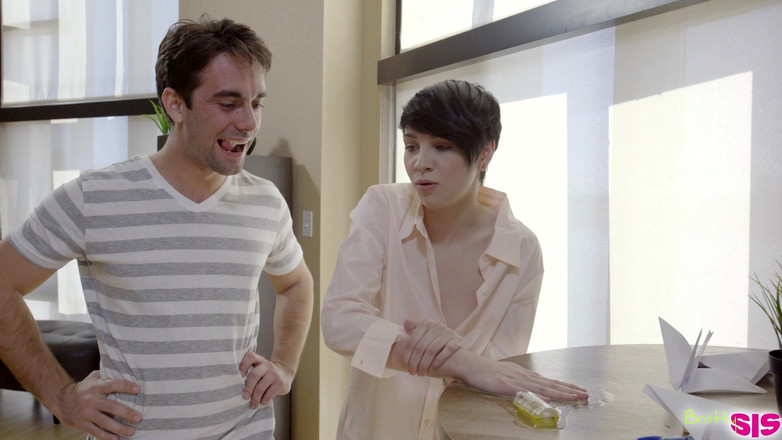 BrattySis: मेरी सौतेली बहन पर फंस गया - s2e7