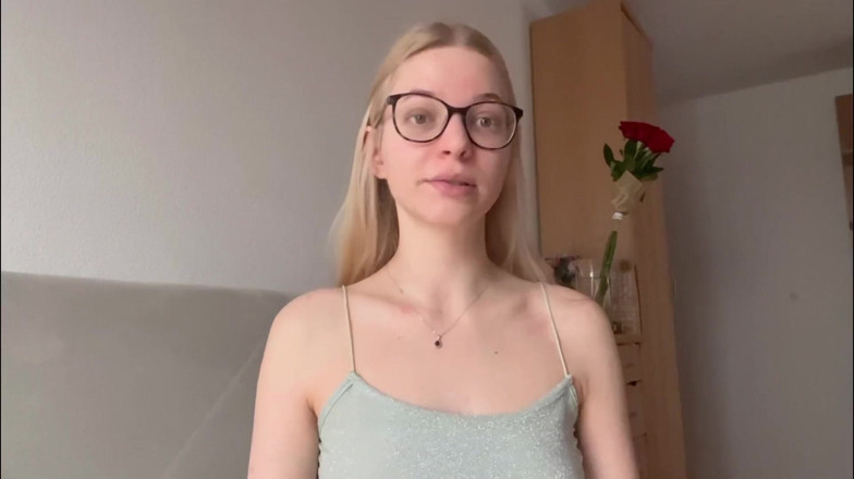 Goddess_Bella_Rae: Why Are so Many Adult Men Submissive