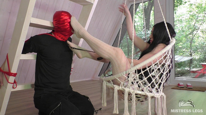 Mistress Legs: Honění nohou a uctívání zadku paní v sexy bílých síťovaných...