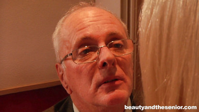 Granddadz: Mengongkek pelajarnya oleh GrandDadz