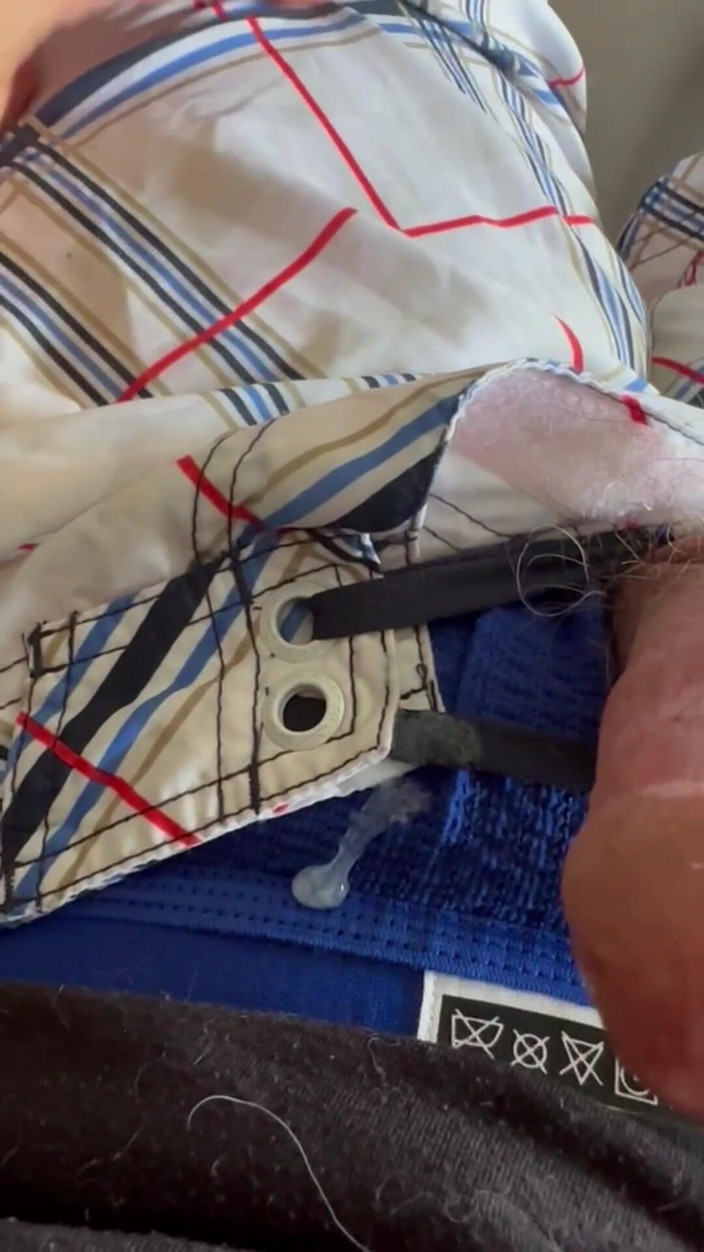 Gay Soldier Stuff: Tembakan air mani di jockstrap biru, celana dalam putih, masturbasi...