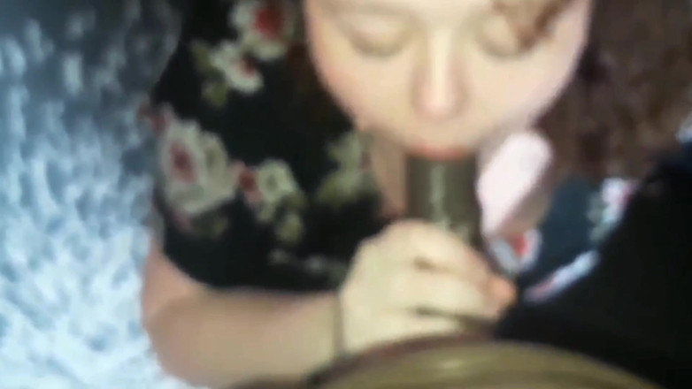 Real homemade BBW BBC porn: Quỳ gối bú bbc đụ miệng tôi