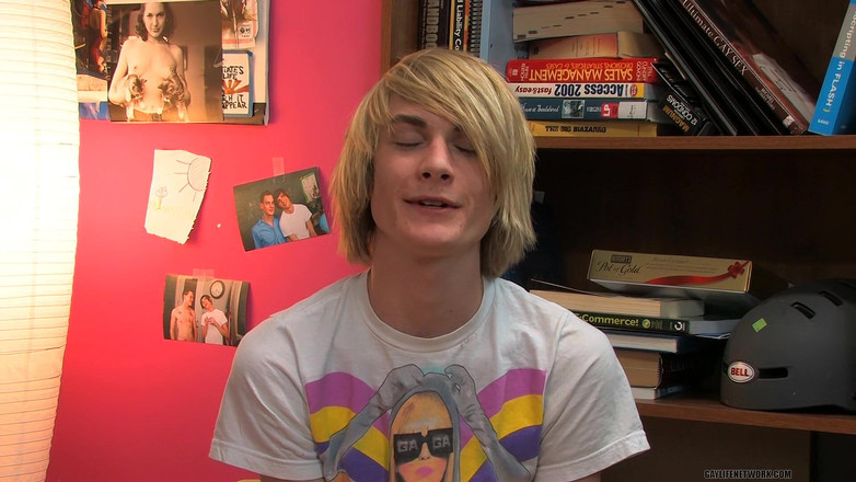 Beddable Boys: Chatty Twink Preston Andrews Gives Interview