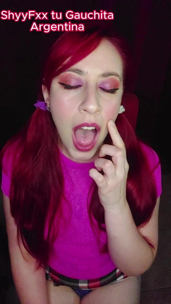 Tu Gauchita Argentina: Twój model Stepcousin wie, że daje ci hard-on i robisz się...