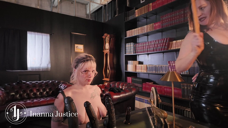 Emmy Angeles: Jak zostać dobrą dziewczyną wysysającą rozmowę o pracę