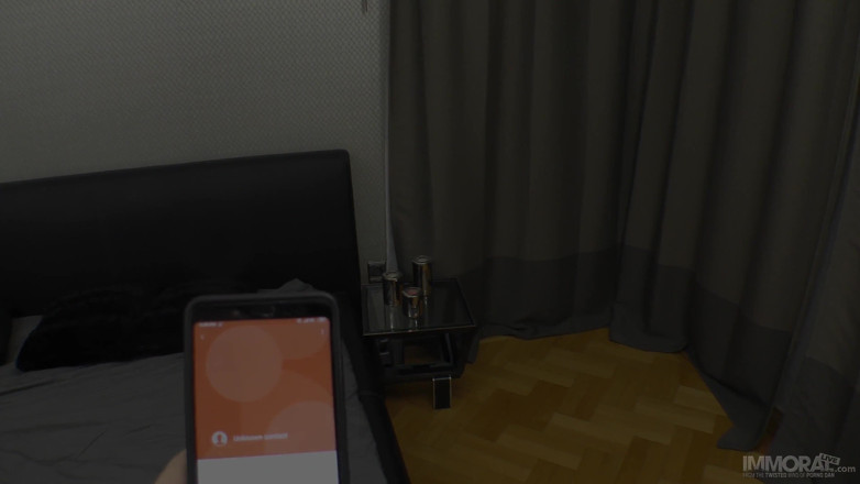 Squirt God: Супергерл Mia Linz сквиртует в эпическом количестве в видео от первого лица