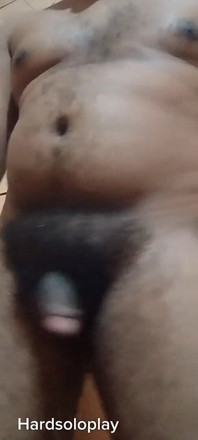 Intenzivní hlazení sólo chlapa bez stříkání