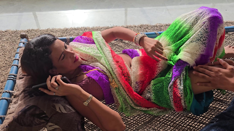 Madhu bhabhi 69: Indian Wife Cheating with Her Husband and Fuck with Massage...