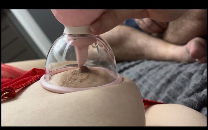 Nviz: Máy rung bú bộ ngực của tôi, tôi thích nó...