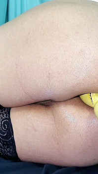 크고 섹시한 옷을 이용한 항문 확대