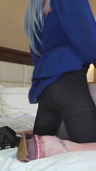 Crossdresser cantik banget lagi asik ngentot dan nyepong kontol cewek hot rambut merah - kompilasi 7