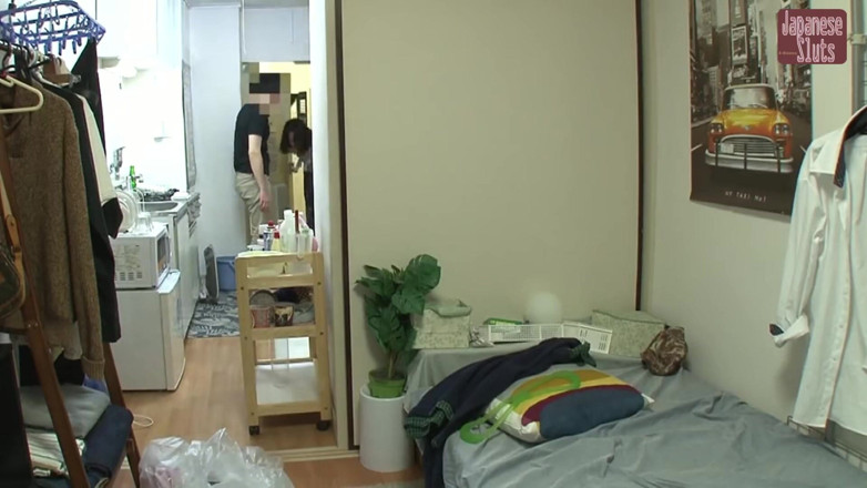 J-Cams: Rental MILF's Side Job - the Wife Her Husband Never Sees
