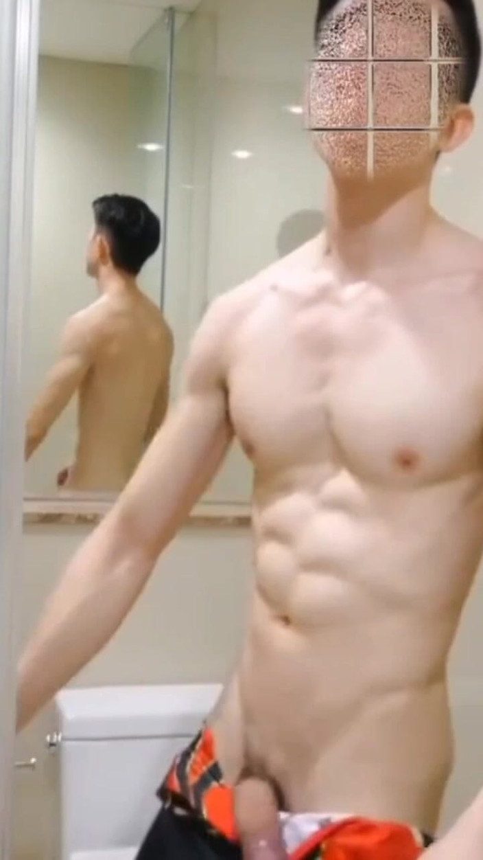 Louswee: Suasana Lewat Tengah Malam