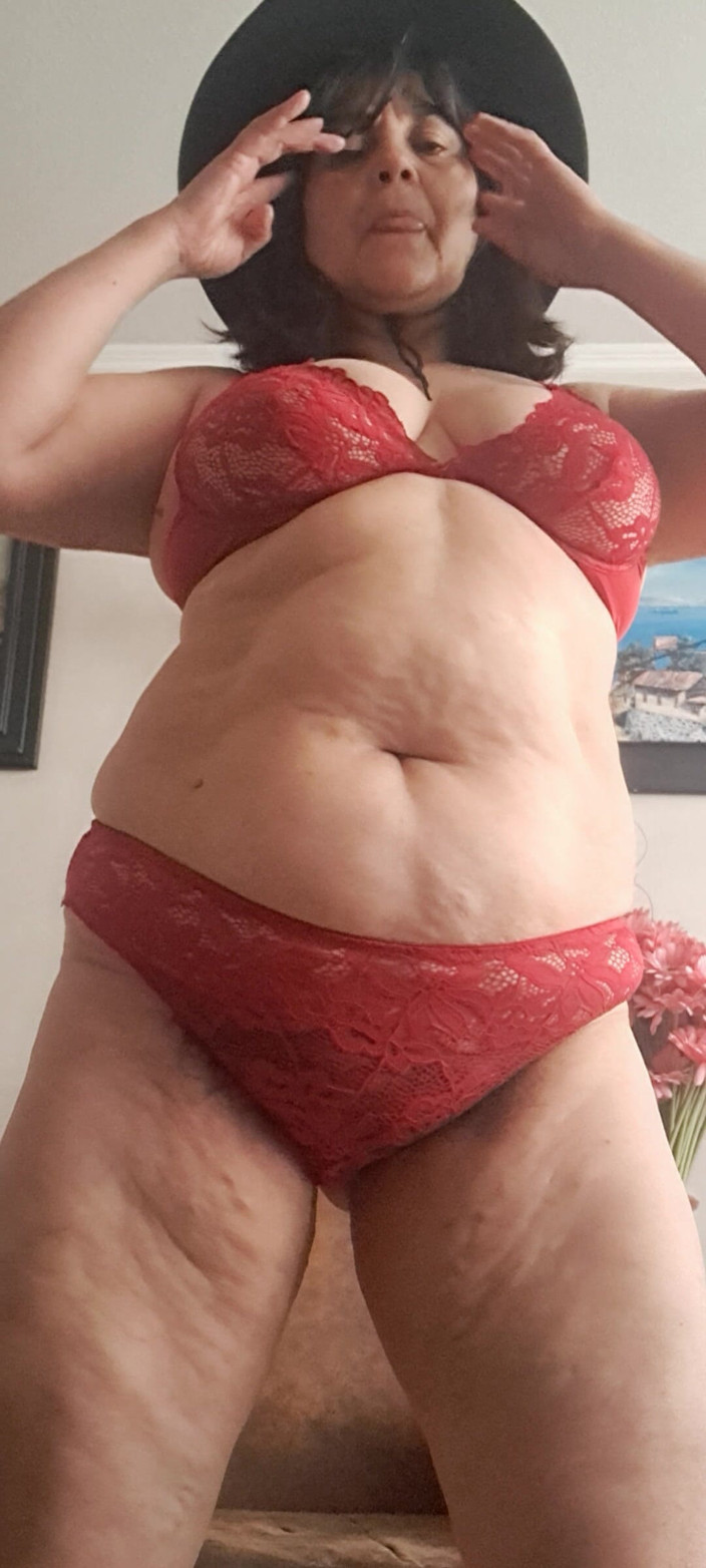 Mommy big hairy pussy: Mujer madura caliente y más