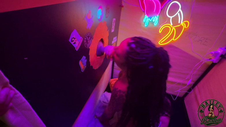 Sharedwife90: Serial Glory Hole 3.2